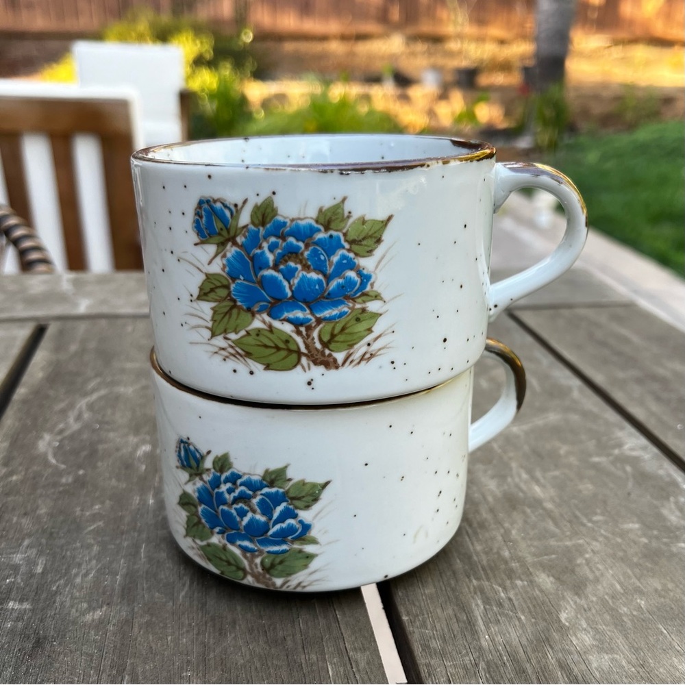 Vintage Japan Stoneware Blue Flower Speckled Soup Bowl or Large Mug Set of Two